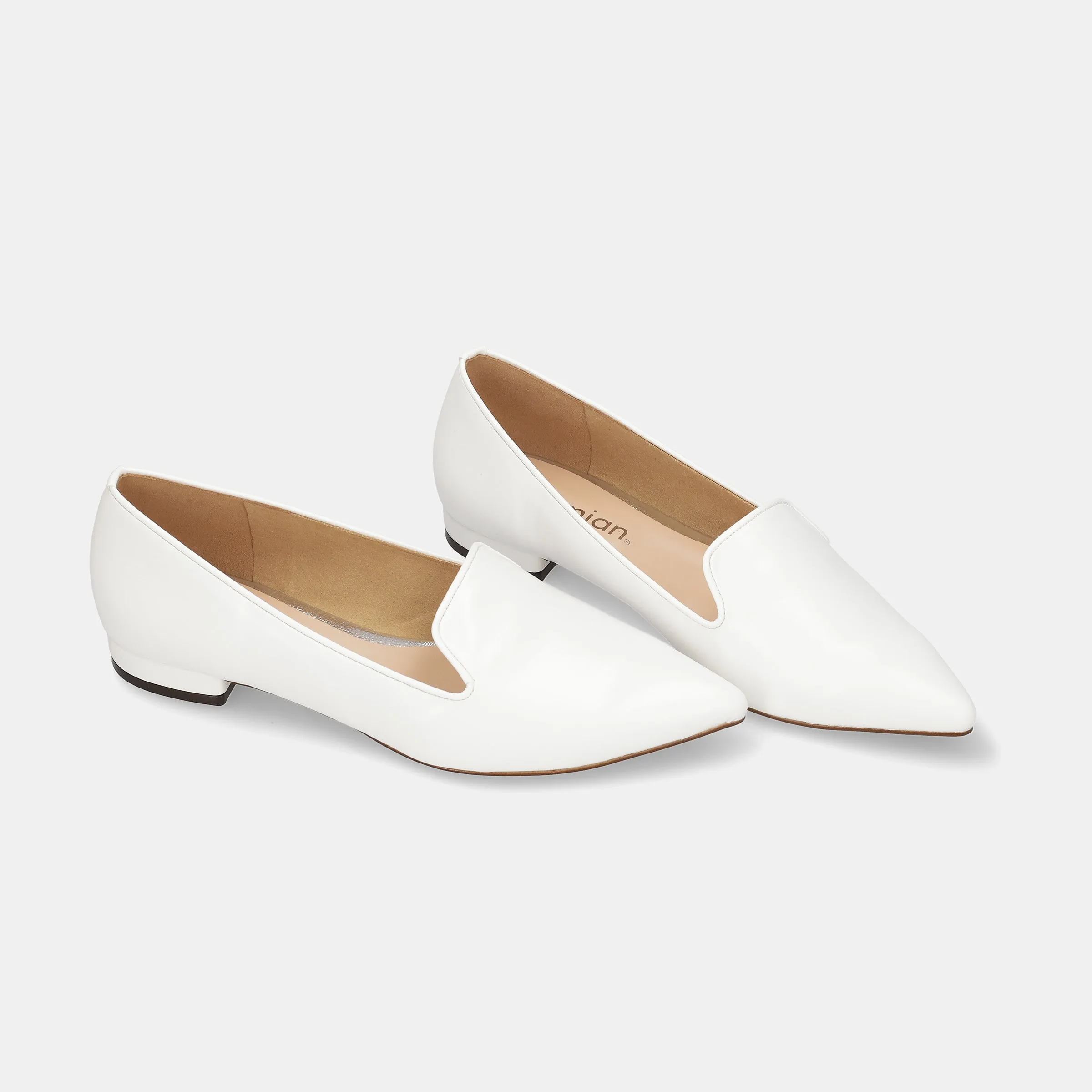 15% OFF: SSBI: Opera Design Flat Shoes (4772) White