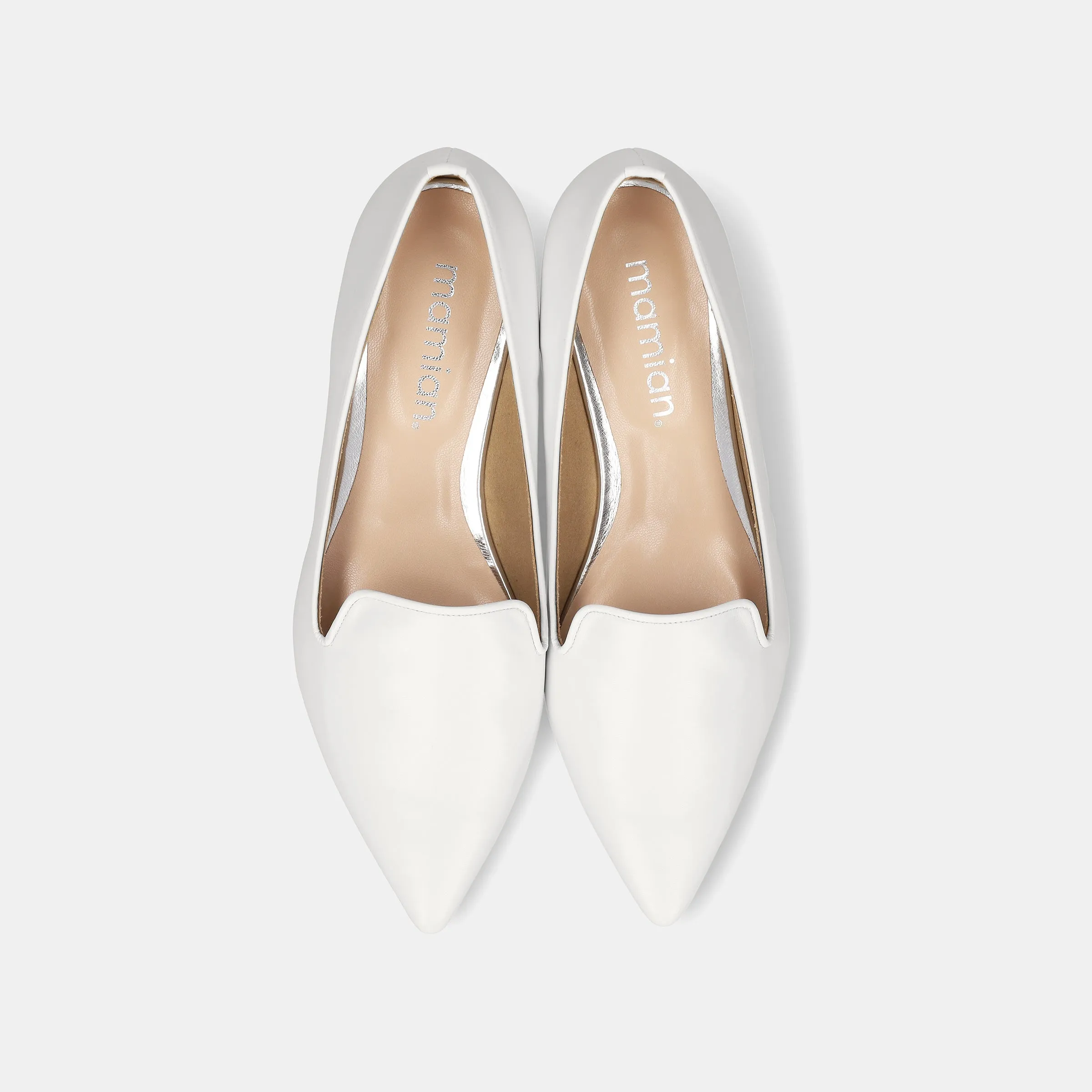 15% OFF: SSBI: Opera Design Flat Shoes (4772) White