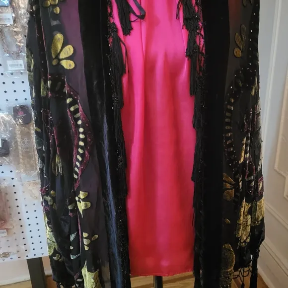 Black Floral Kimono