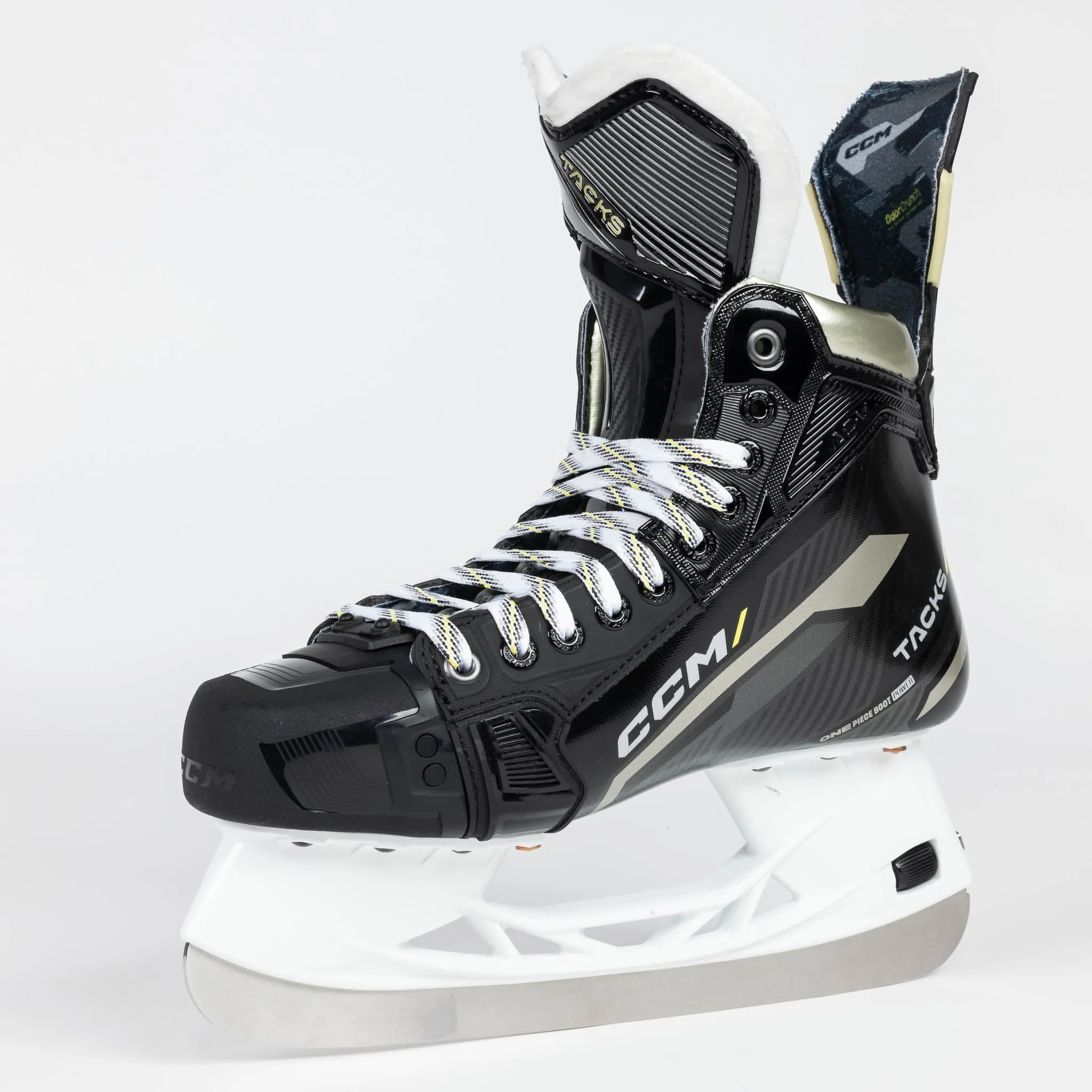 CCM Tacks AS-V Intermediate Hockey Skates