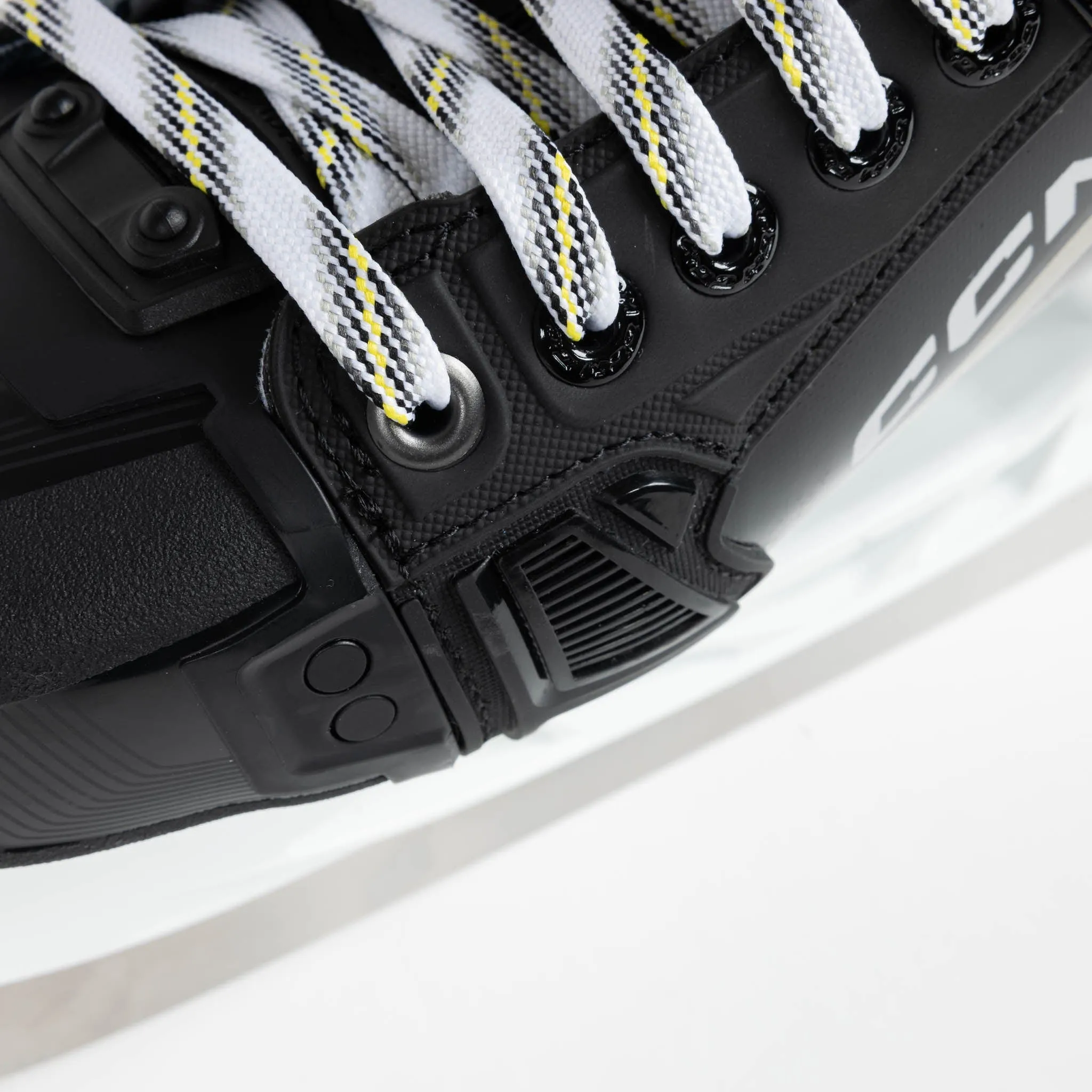 CCM Tacks AS-V Intermediate Hockey Skates