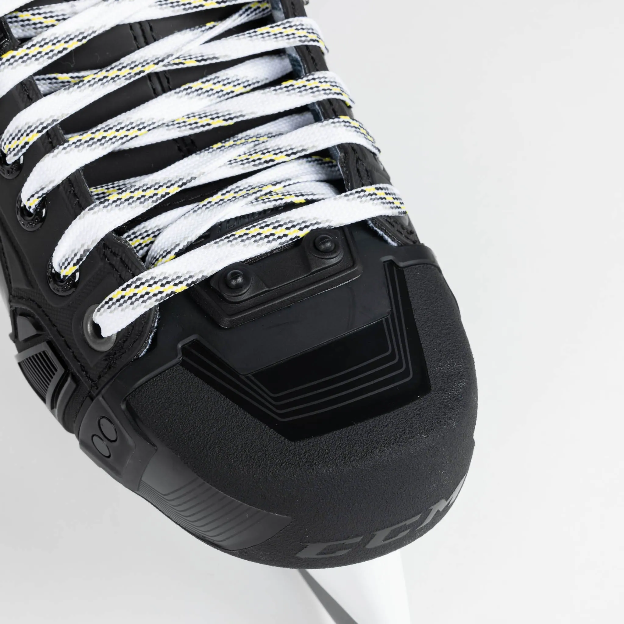 CCM Tacks AS-V Intermediate Hockey Skates