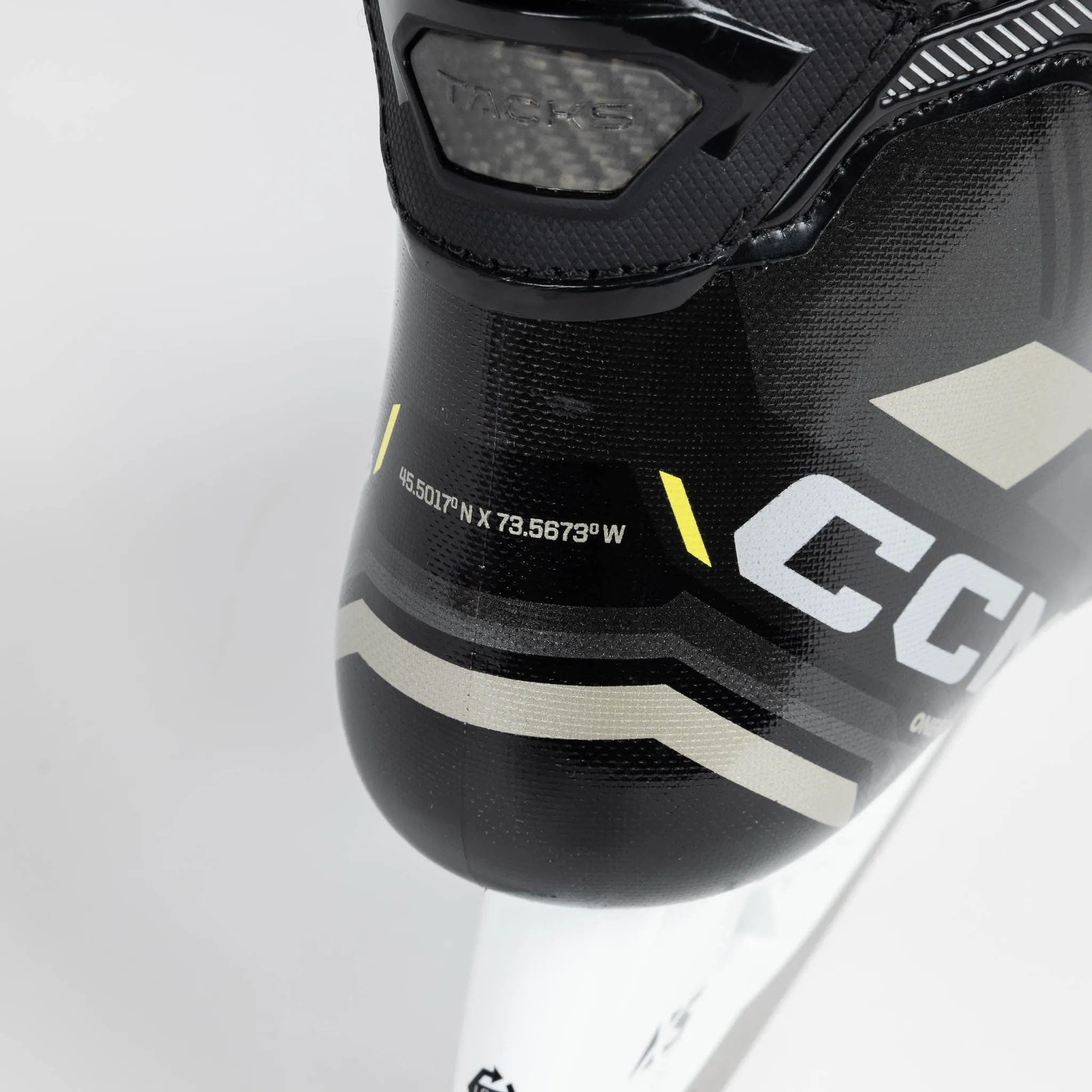 CCM Tacks AS-V Intermediate Hockey Skates