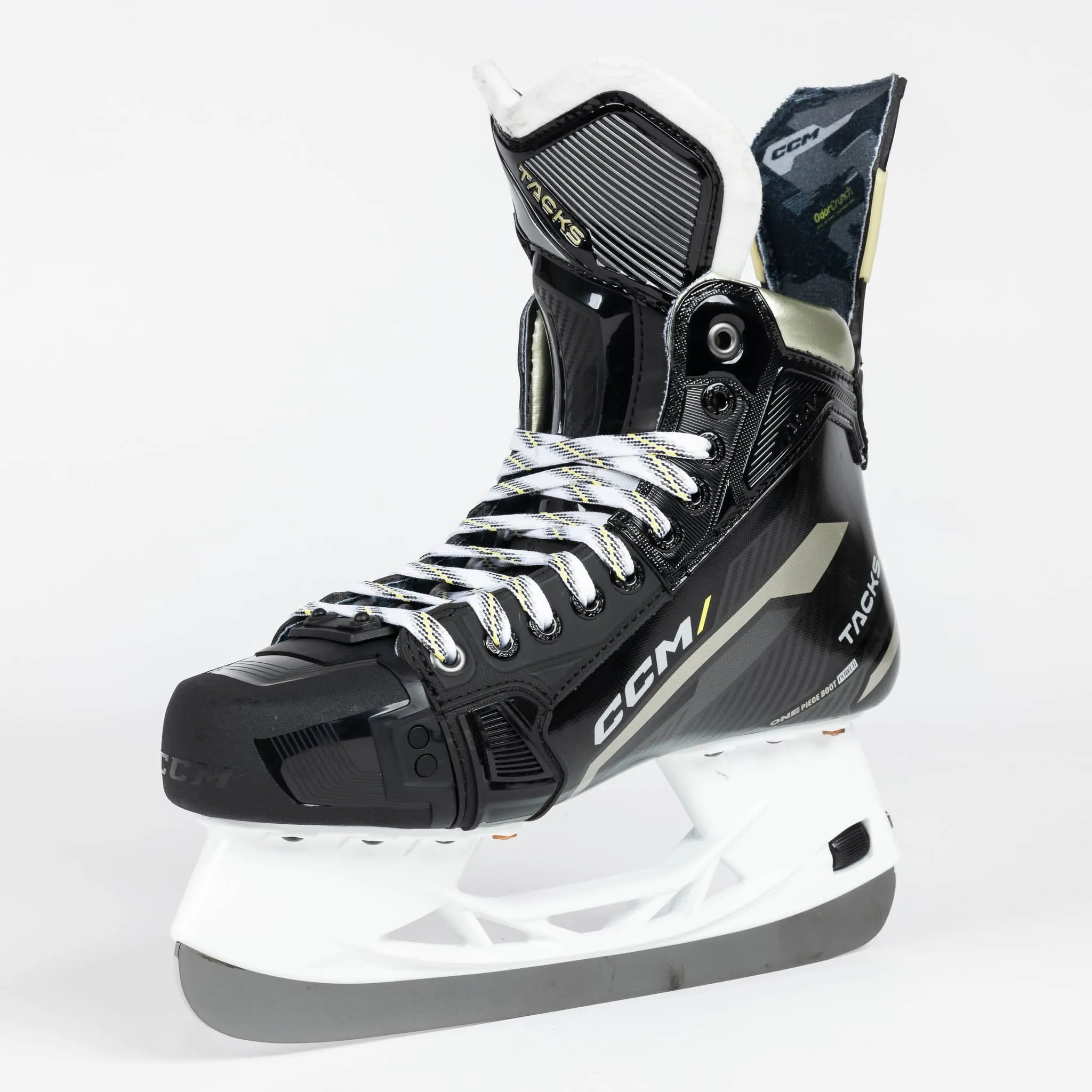 CCM Tacks AS-V Intermediate Hockey Skates