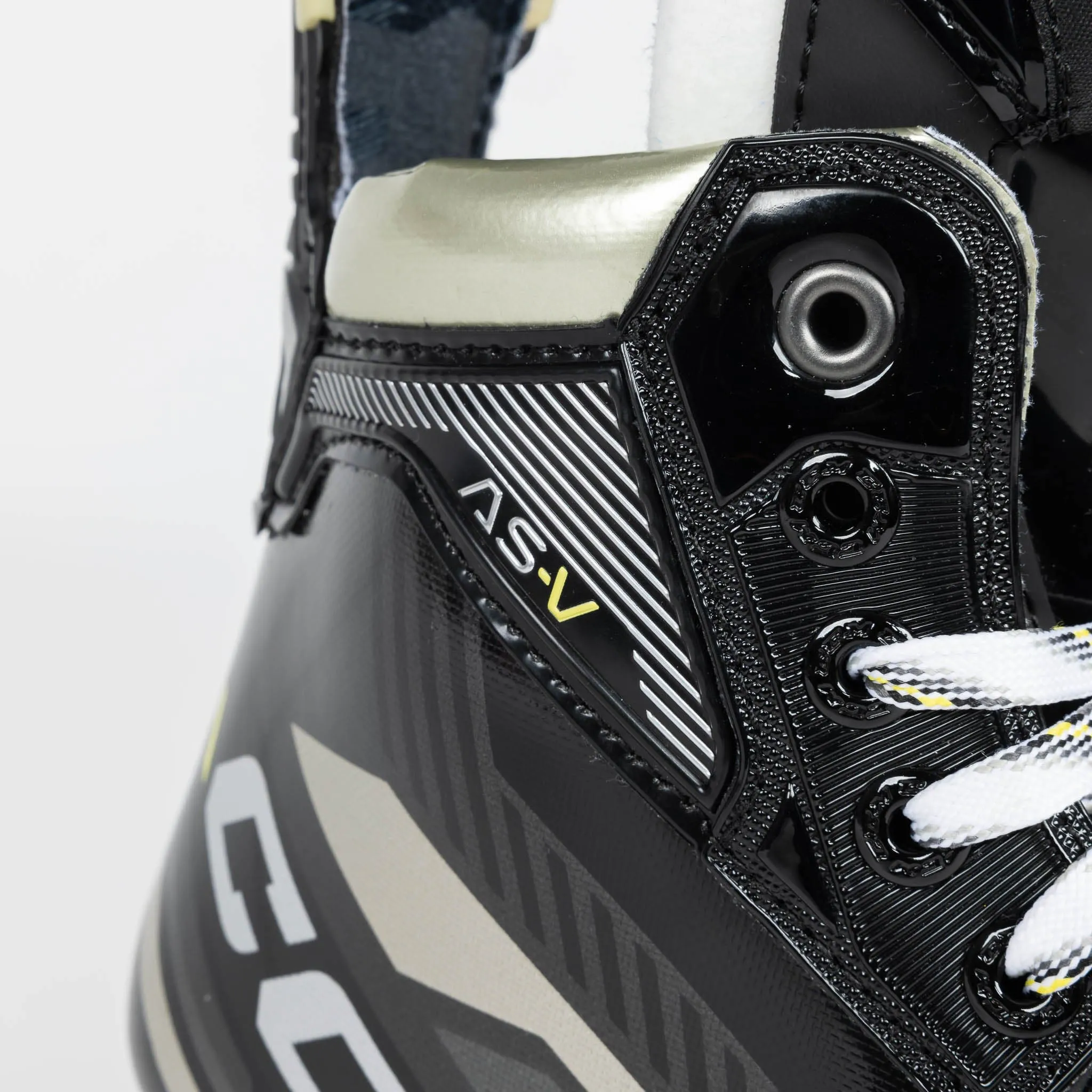 CCM Tacks AS-V Intermediate Hockey Skates