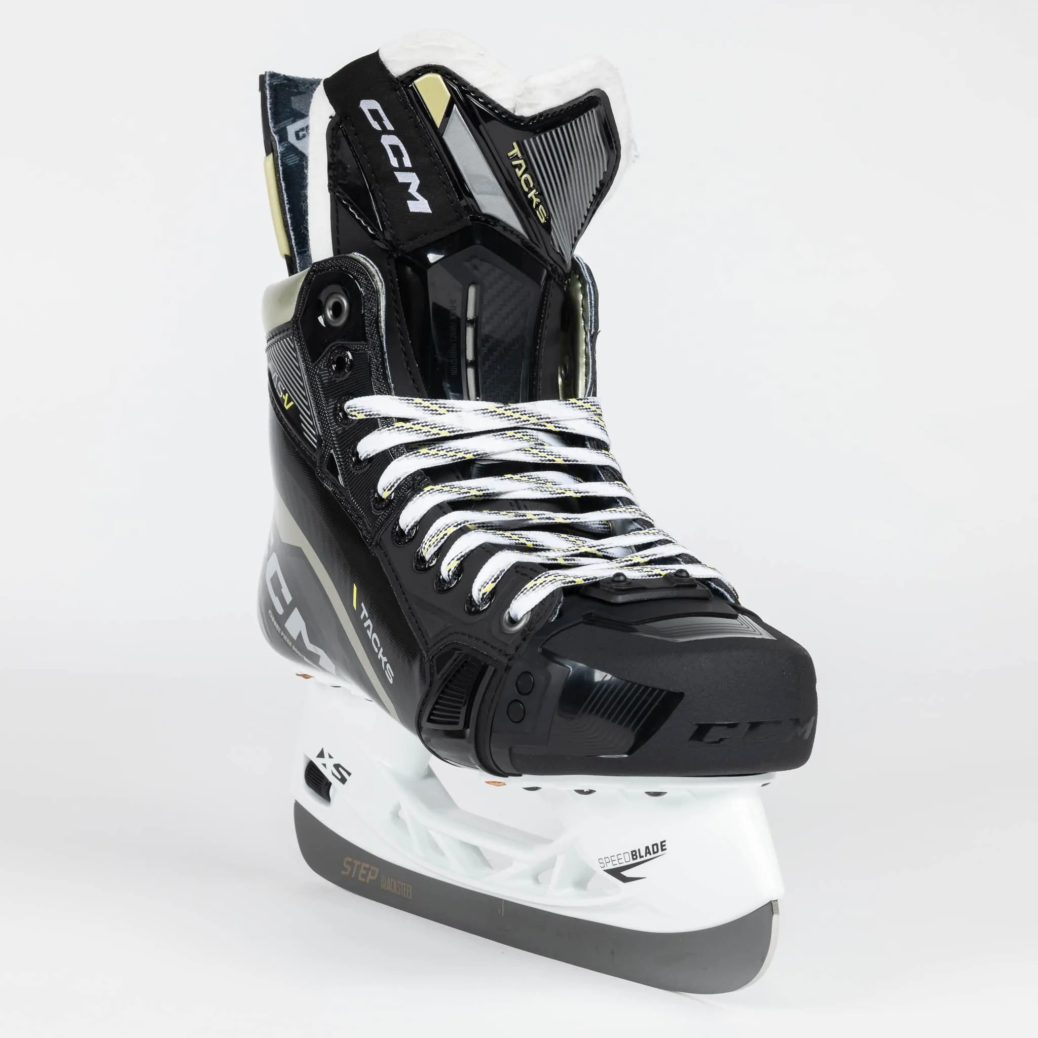CCM Tacks AS-V Intermediate Hockey Skates