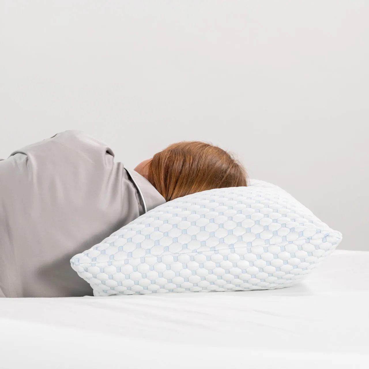 Cooling Memory Foam Pillow Hotel Collection by Robinsons