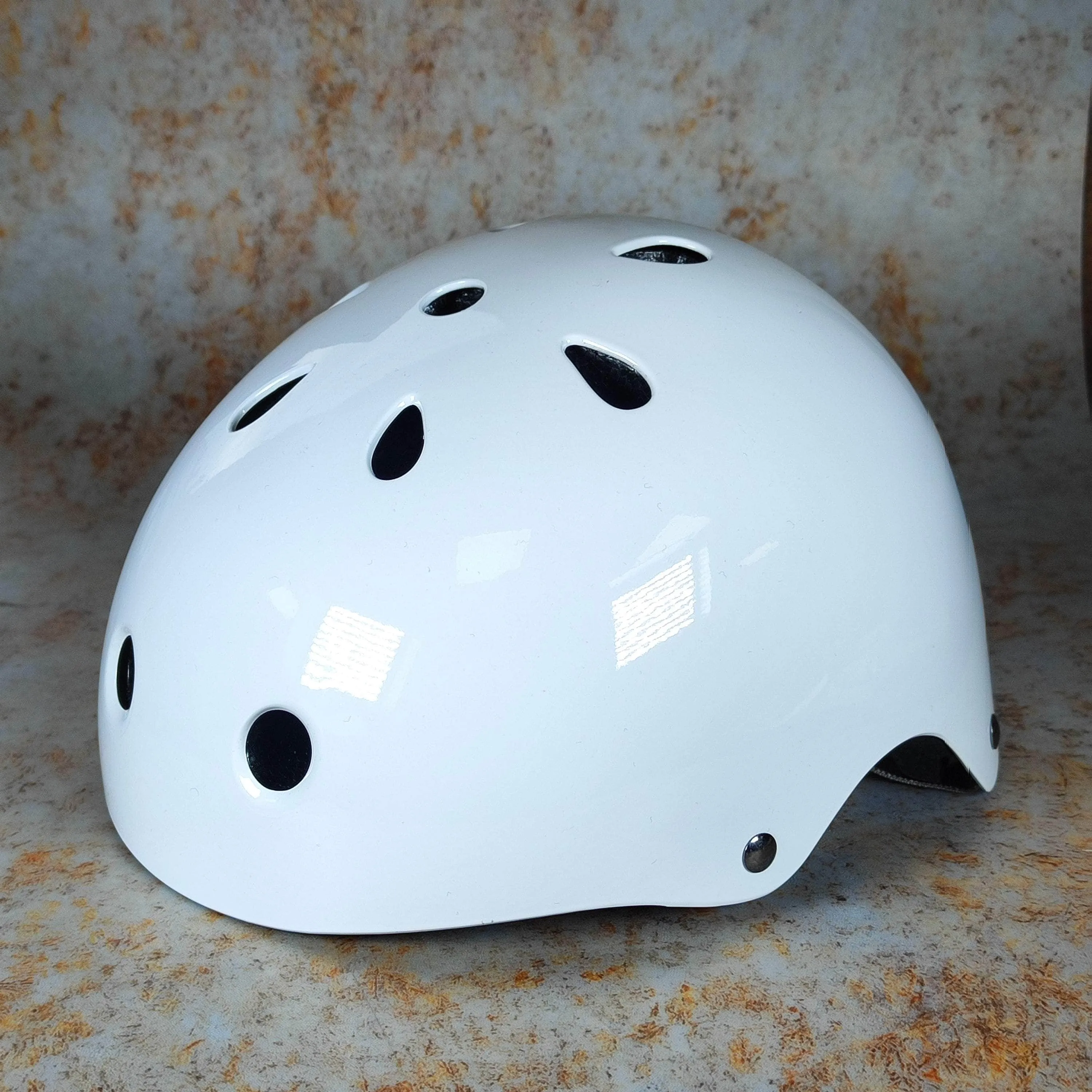Darxide Bomber Helmet Gloss White