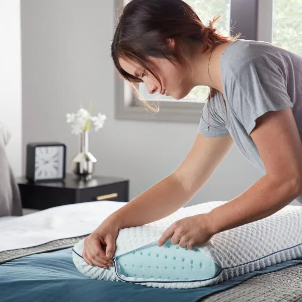 Malouf Weekender Gel Memory Foam Pillow