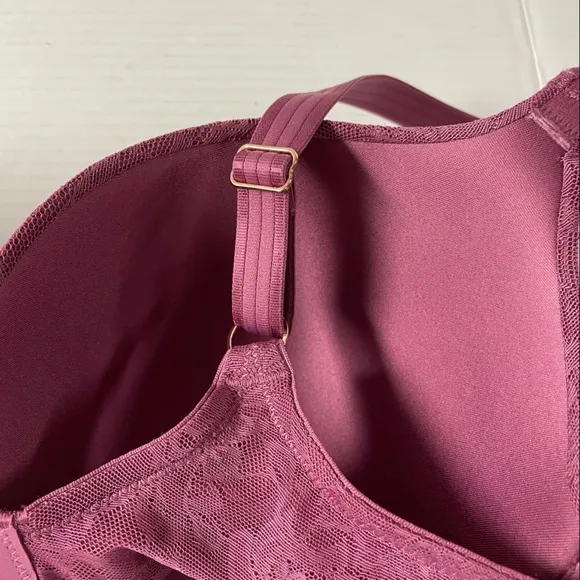 NEW Le Mystere Soft Memory Foam Lace Perfection T Shirt Bra in Berry 34F