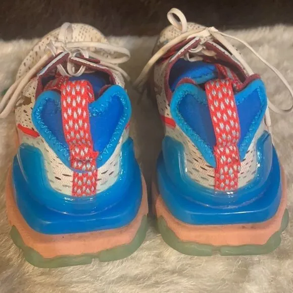 Nike shoes 6.5 (3200)