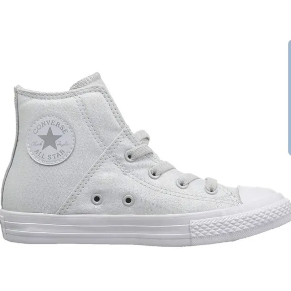 NWOB Chuck Taylor Converse All Star