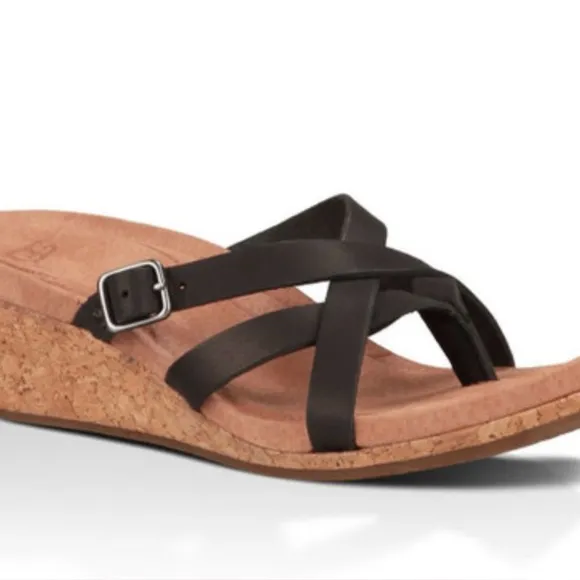 NWT UGG Amalie Cork Wedge Thong Brown Leather Sandal Cushioned Footbed Size 7M