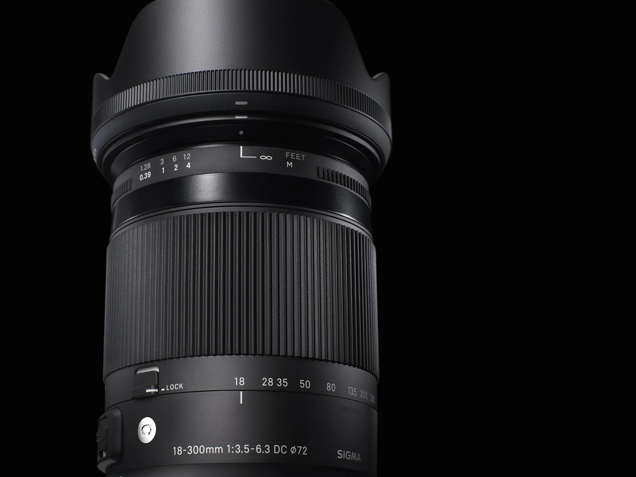 Sigma 18-300mm F3.5-6.3 Contemporary DC Macro OS HSM Lens for Nikon