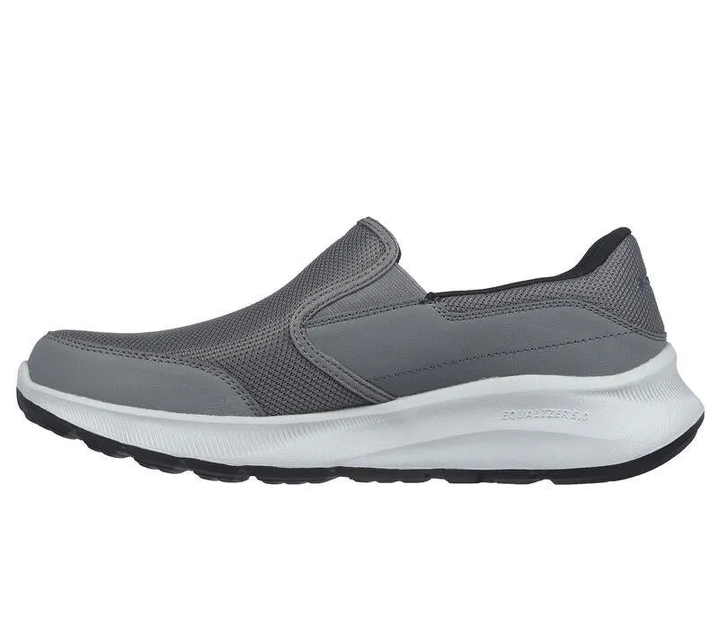 Skechers 232515 Equalizer 5.0 Persistable Walking-Sneaker für Herren mit weiter Passform