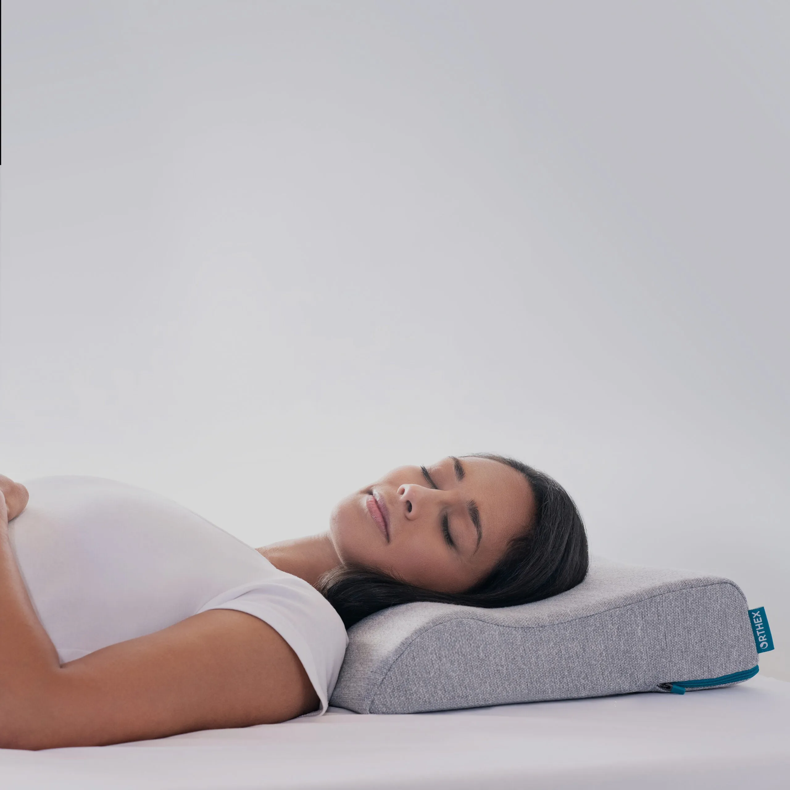 Somnia 03″ Ergonomic Back Sleeper Pillow