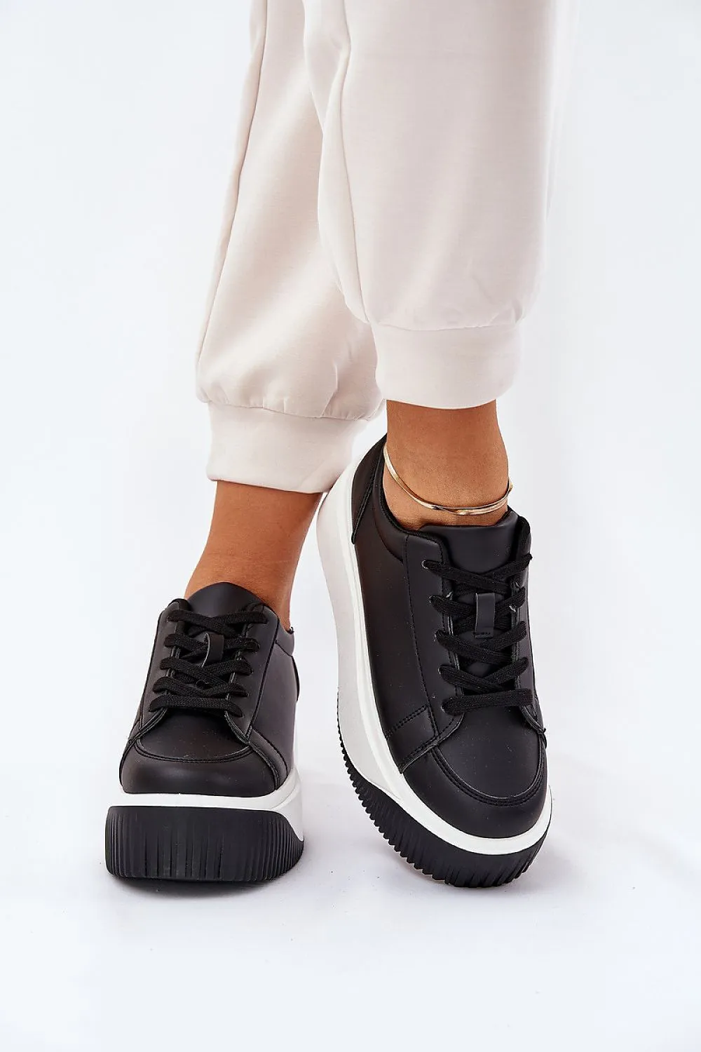 Sport Shoes Step in style