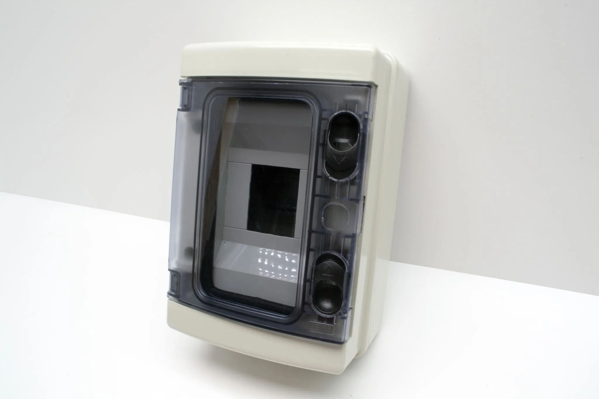 Switchboard 4 Way Weatherproof Surface IP55