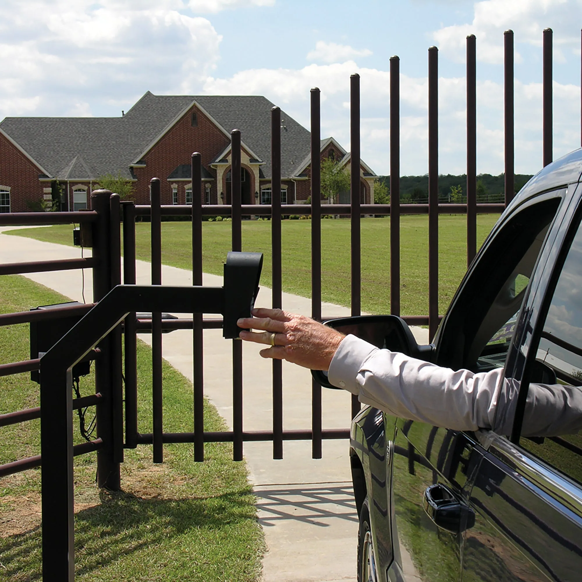 Wireless Keypad for Gate Openers (FM137)